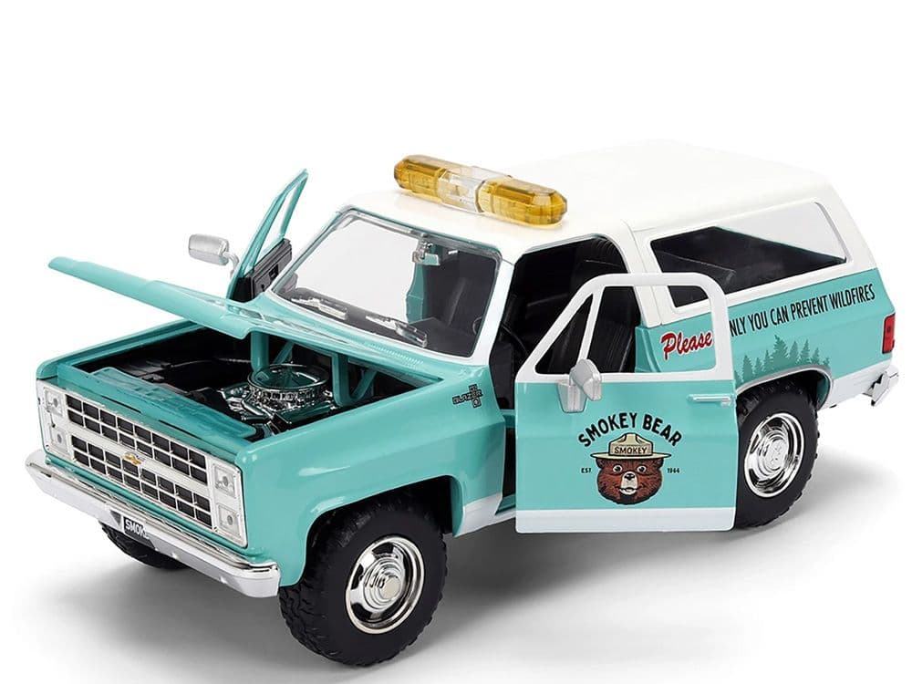 JADA 1980 シボレーブレーザー & スモーキーベアー・フィギア