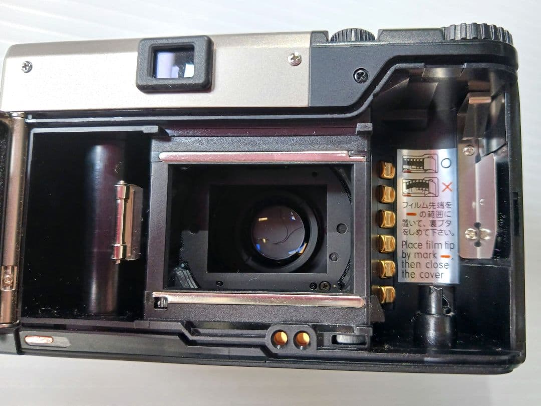CONTAX T3 シルバー 35mm フィルムカメラ