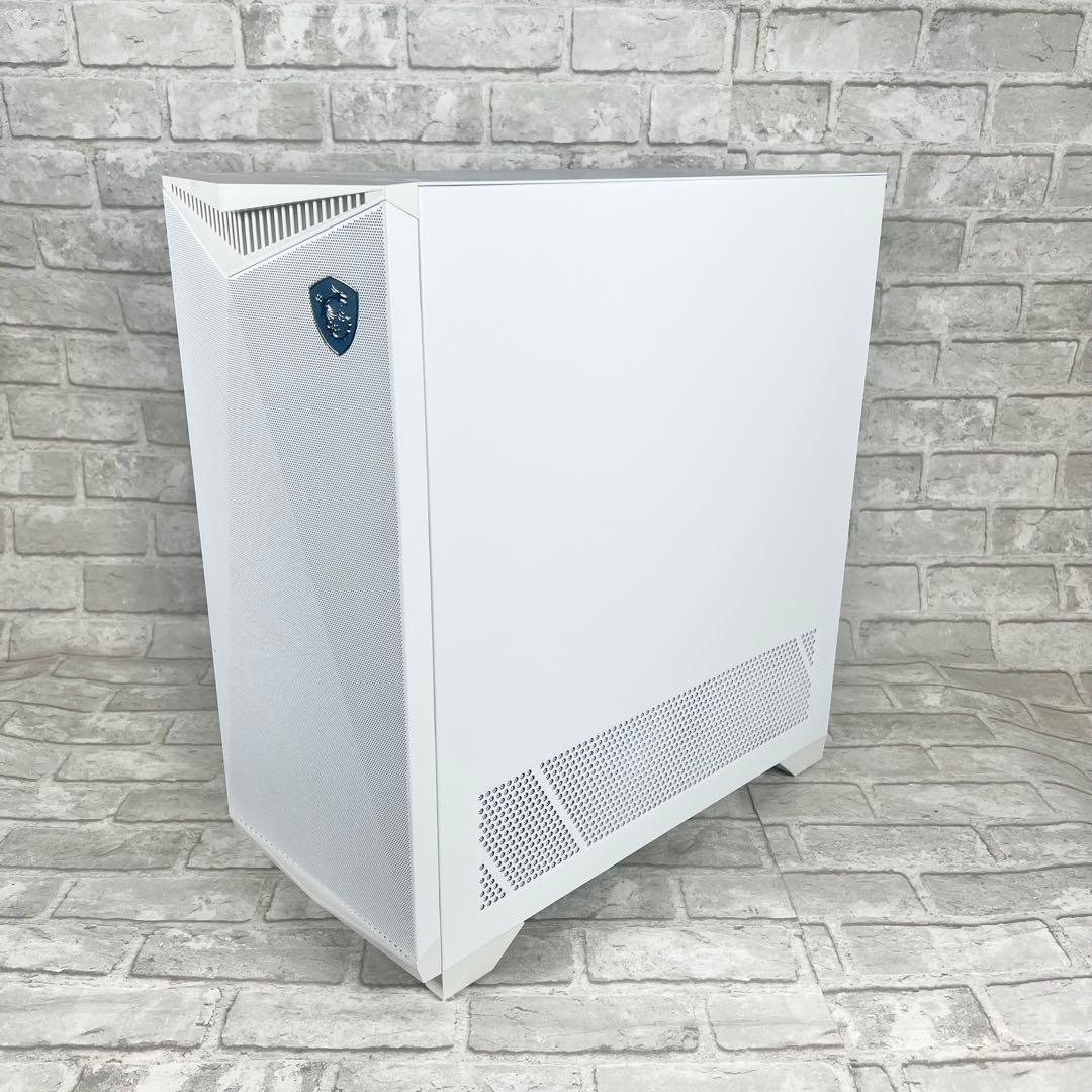 MSI MPG GUNGNIR 300R AIRFLOW WHITE　pcケース