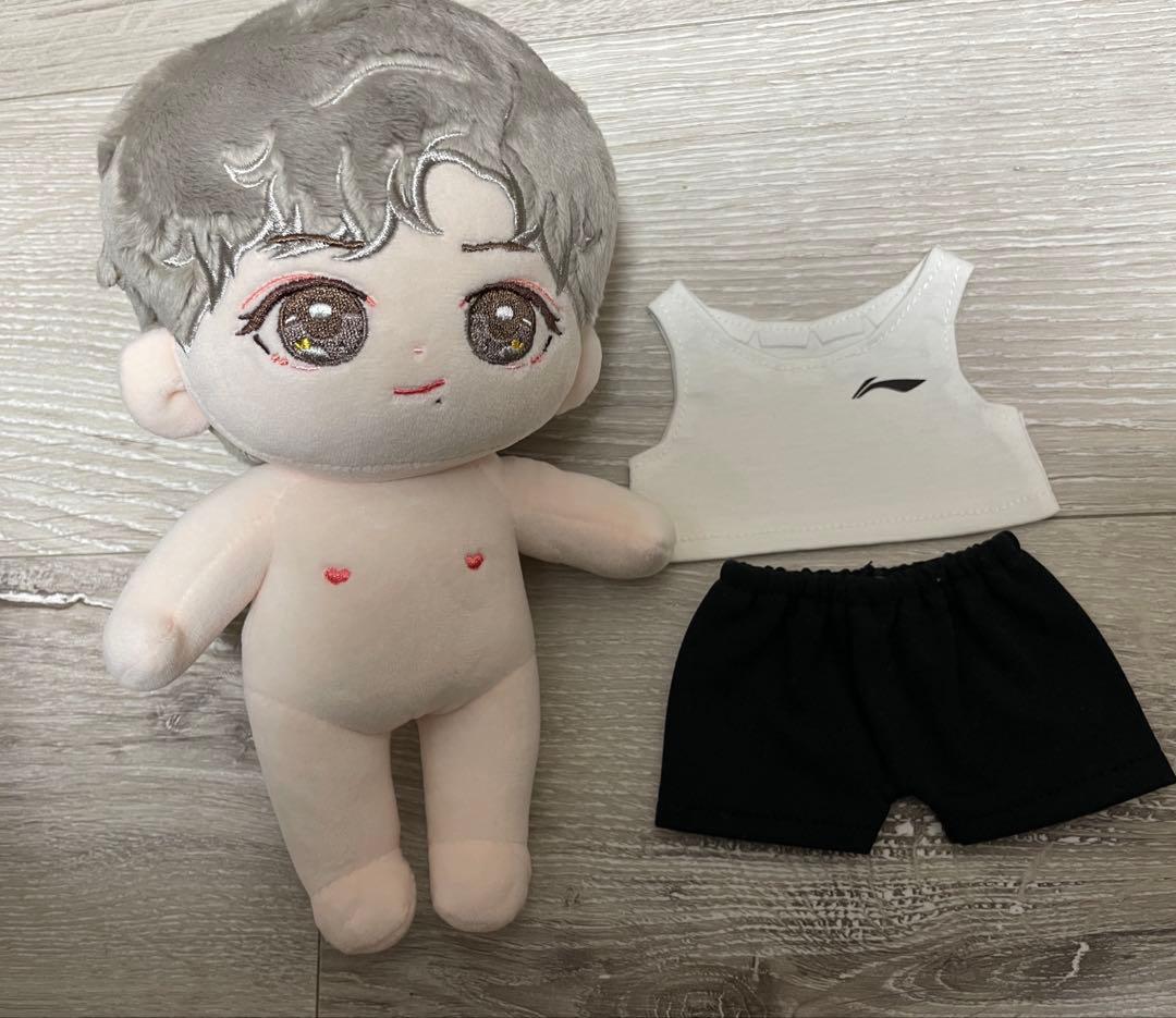 肖战王一博ぬいぐるみペア服付き