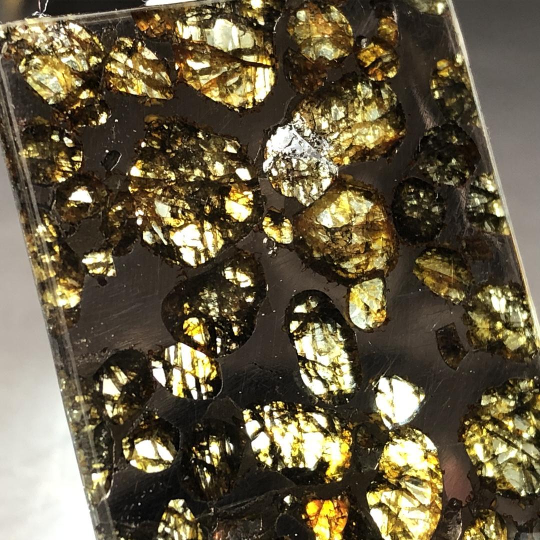 パラサイト隕石 隕石　石鉄隕石　セリコ隕石 美品　重さ約7ｇ　ケース付