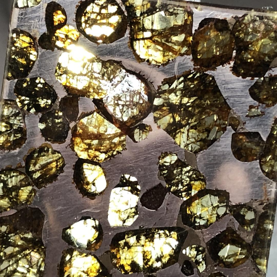 パラサイト隕石 隕石　石鉄隕石　セリコ隕石 美品　重さ約7ｇ　ケース付