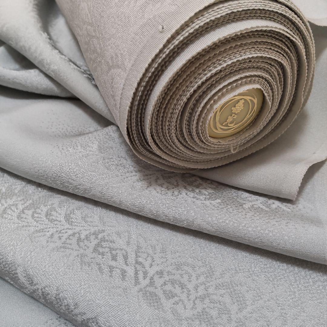 正絹　寿光織　葉紋地紋様　色無地　着尺　反物（１７）