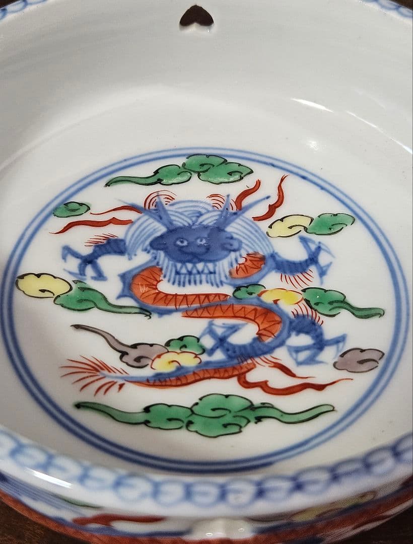 上作品❗】 中国古美術古陶磁器　清代　倣明代萬暦年製　五彩　雲龍図　手付透造　鉢