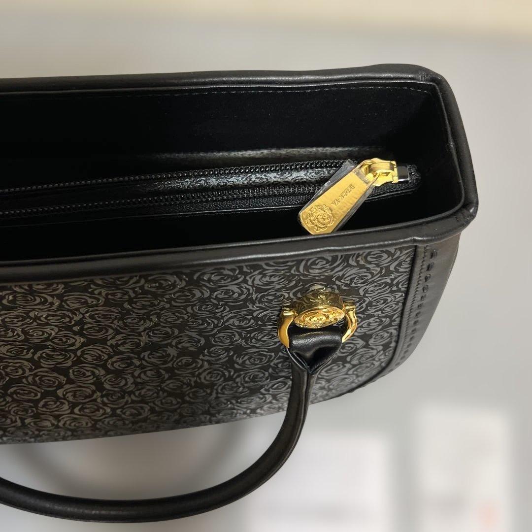 【新品未使用】印傳屋　バラ模様 黒 レザーハンドバッグ
