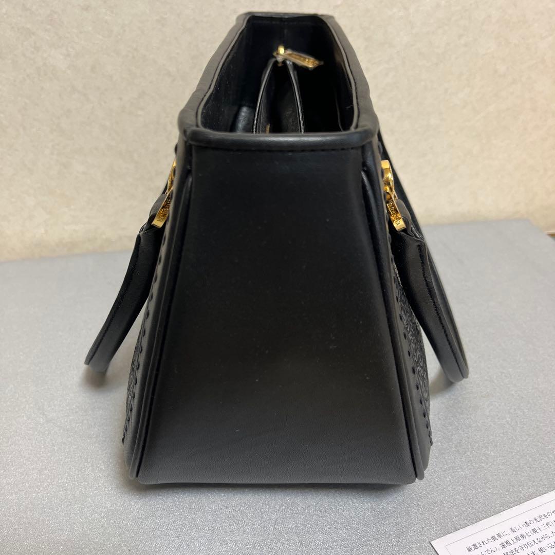 【新品未使用】印傳屋　バラ模様 黒 レザーハンドバッグ