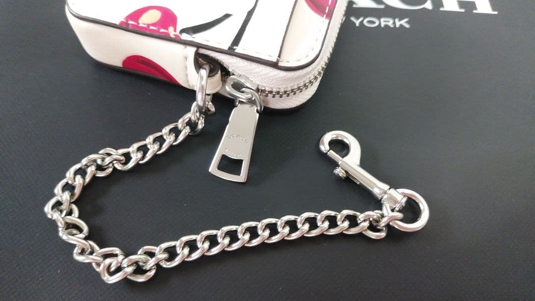 未使用品☆コーチ☆カードケース パスケース ケース ポーチ☆革☆サクランボ