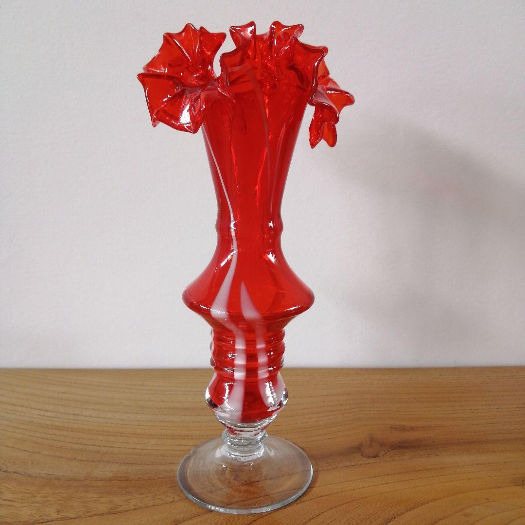 赤いフリルの花瓶　マーブル　吹きガラス　大正浪漫