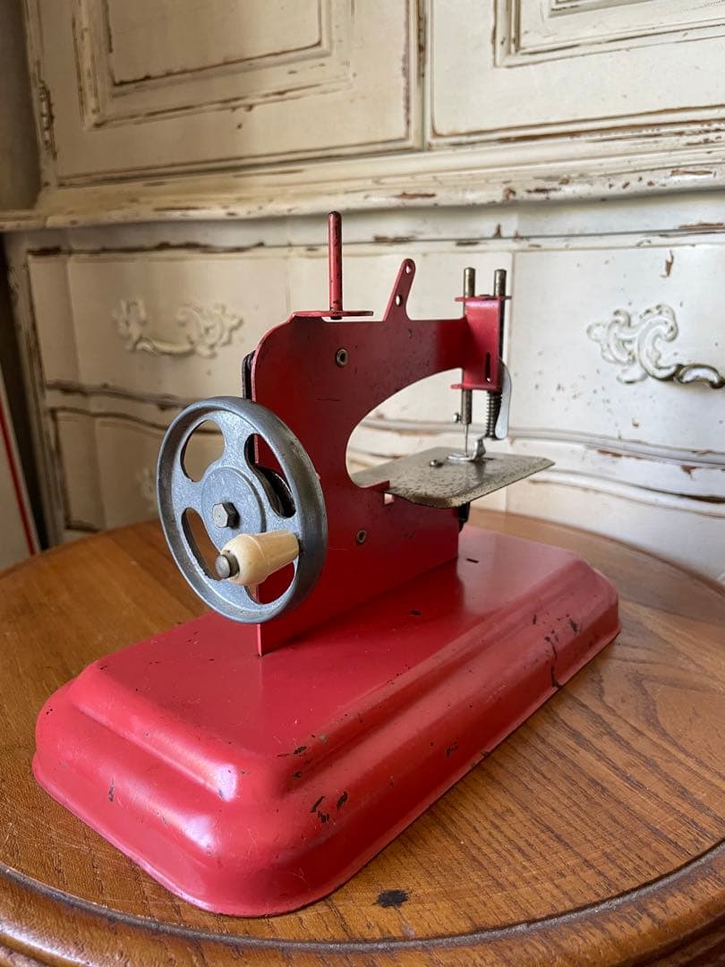 フランス　アンティーク　可愛い　トイ　ミシン　メタル　ピンク
