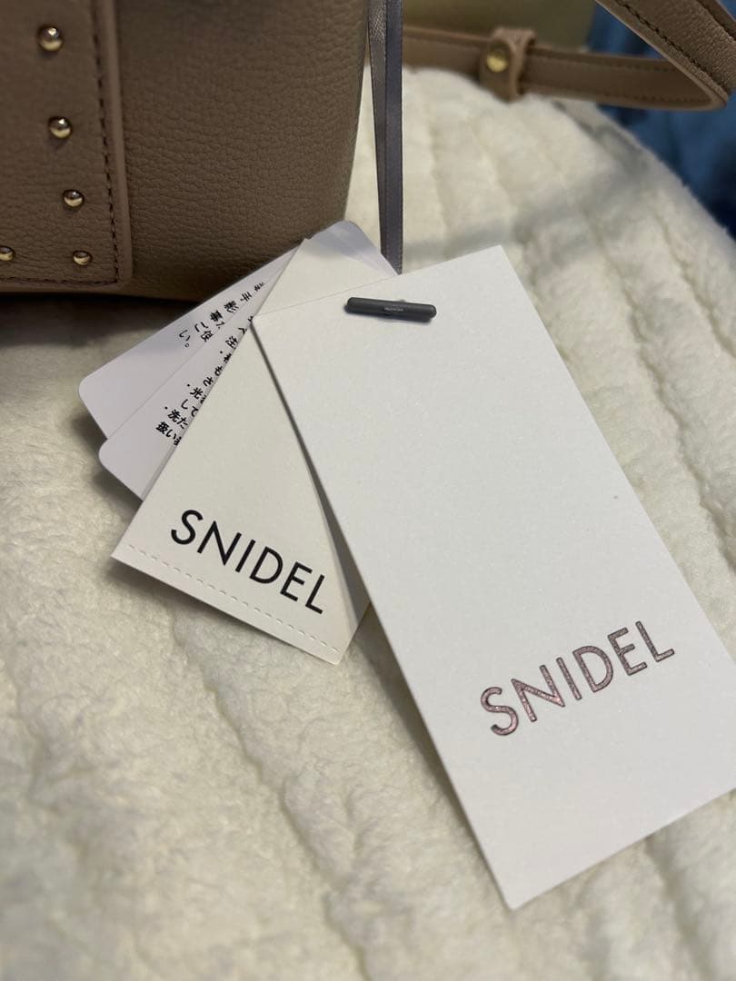 SNIDEL ベージュ ショルダーバッグ