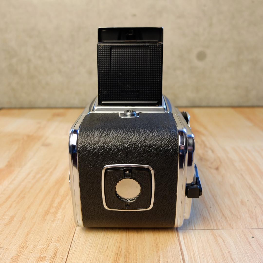 ハッセルブラッド500CM＋ディスタゴンCF 50/4＋フラッシュガンブラケット