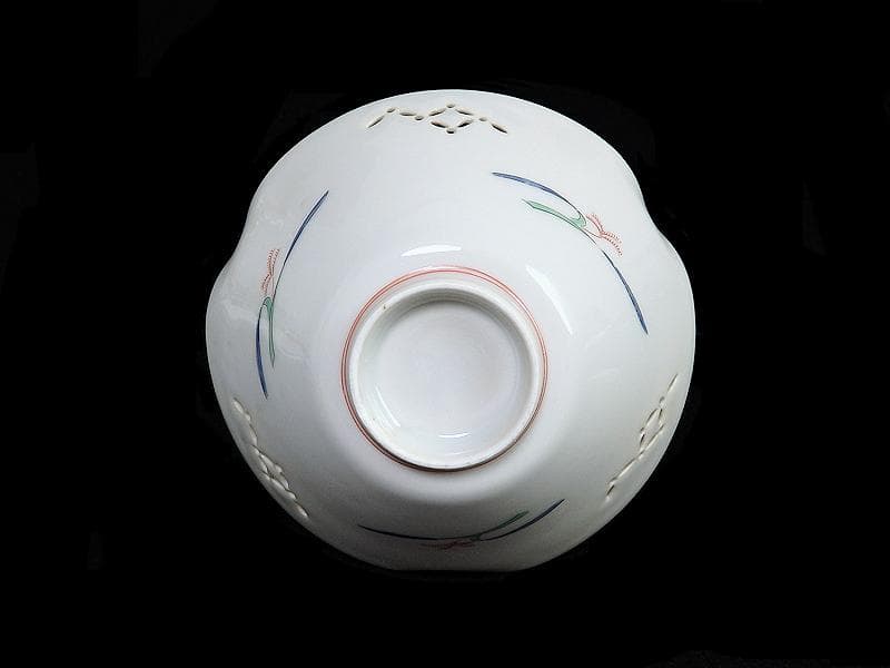 大聖寺伊万里　白磁　透かし　稲束に花の図　向付　２客　E161AS-BZu