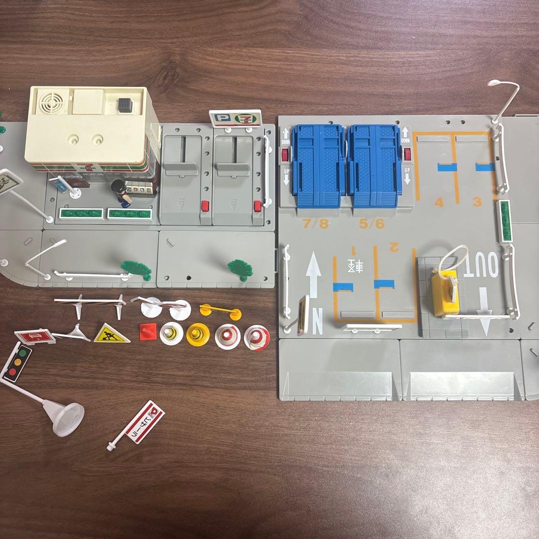 トミカタウン　セブンイレブン　タイムズパーキングセット　廃盤