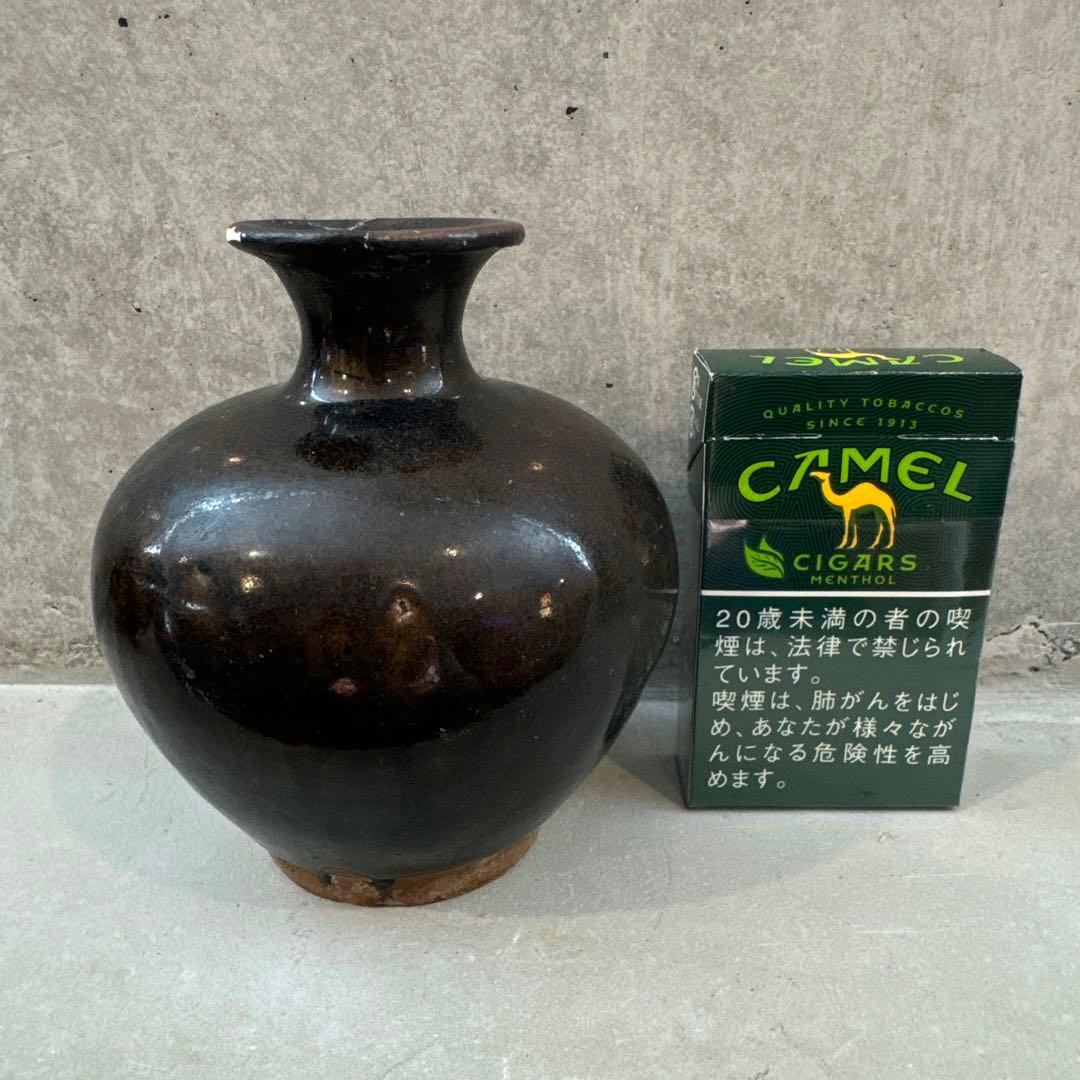 壺屋焼.19世紀.黒釉髪油壺