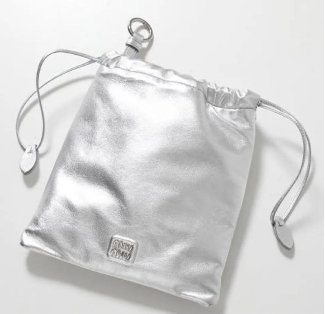 【正規品/AURA認証】 MIUMIUシルバーナッパレ ザーミニ巾着 バック