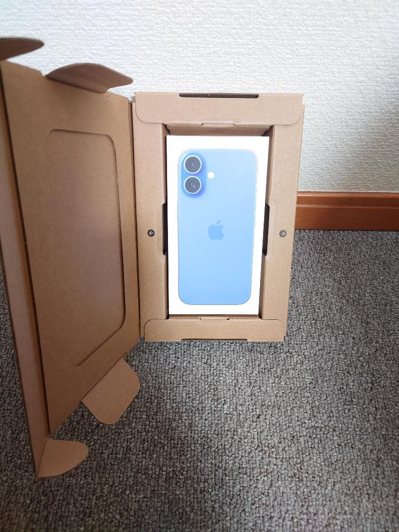 新品未開封　Apple iPhone 1６ 128GB ウルトラマリン