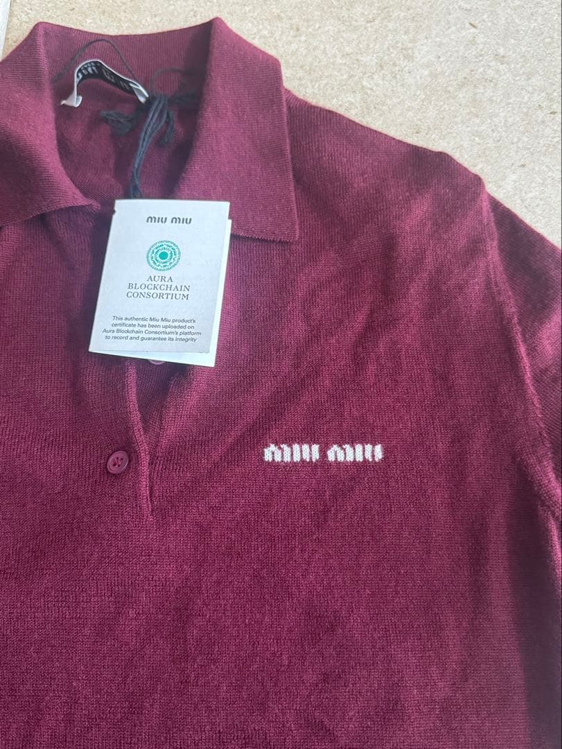 miu miu バーガンディ ニット　ポロシャツ