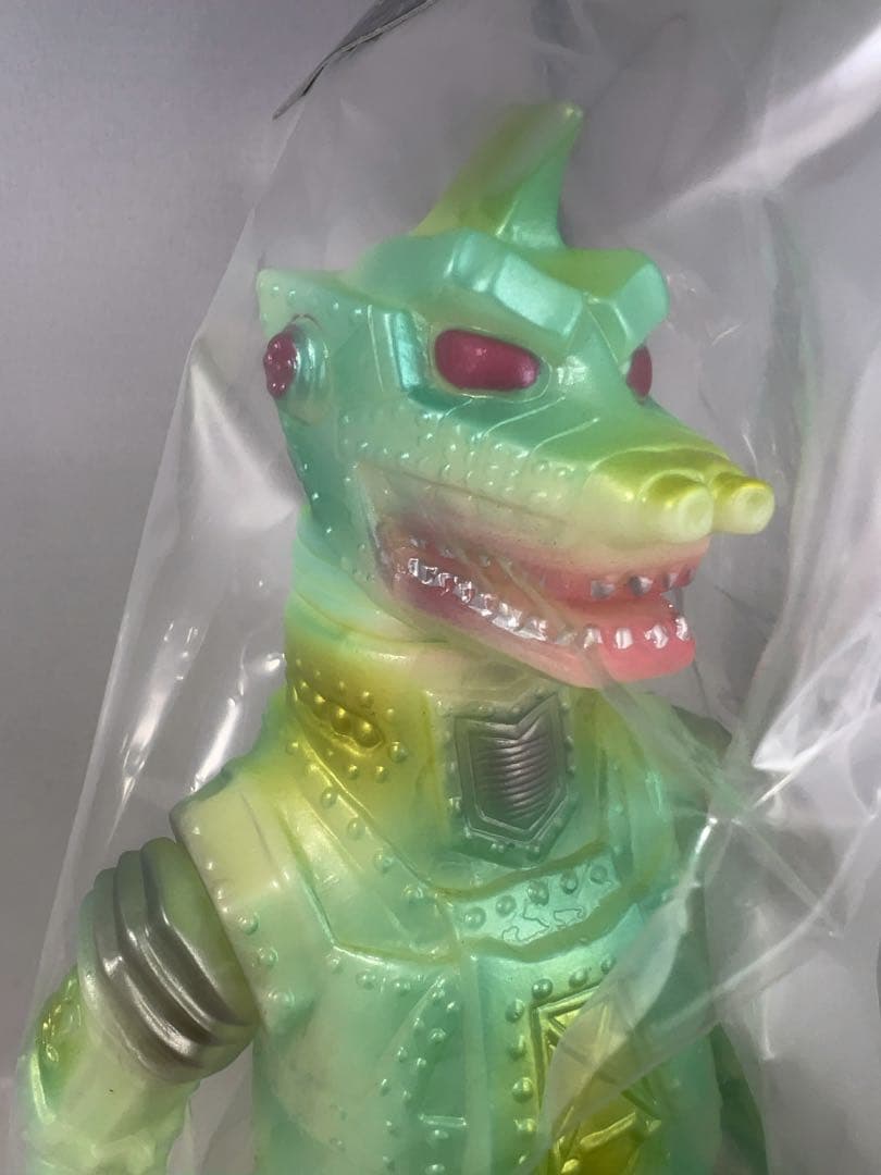 メカゴジラ　スタンダードソフビ　蓄光グリーンver. ブルマァク