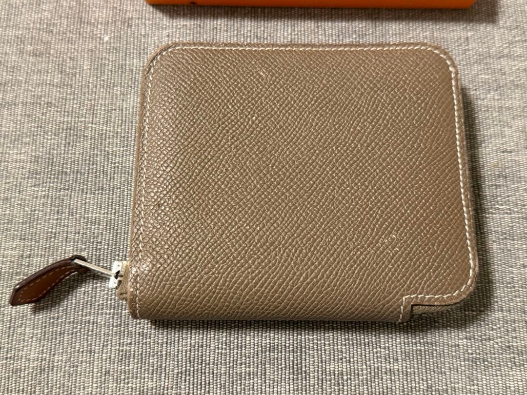 エルメス　シルクイン　コンパクト　エトゥープ