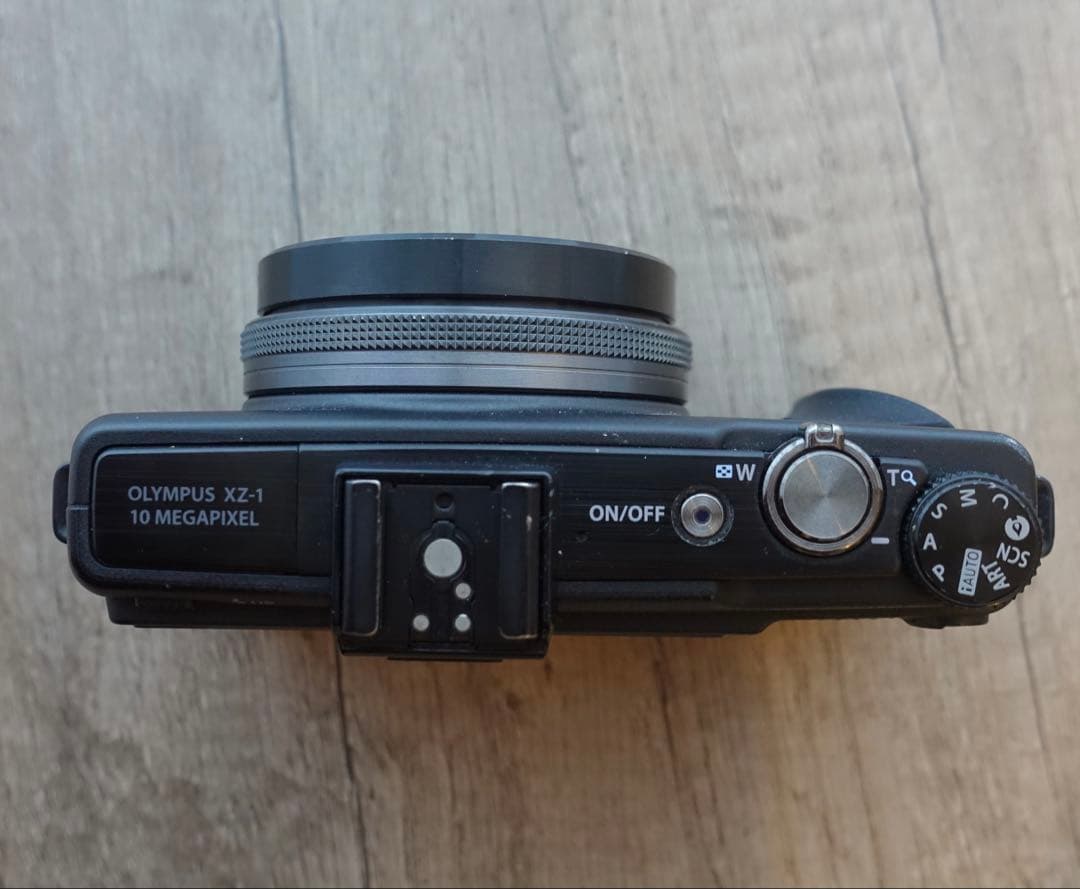 OLYMPUS XZ 1 ブラック