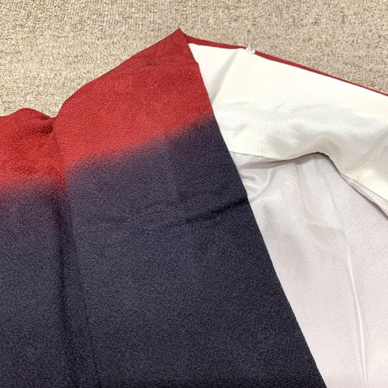 601z16〇小柄な方も 振袖 辻が花絞り染 地紋 赤 黒〇美品 成人式 結婚式