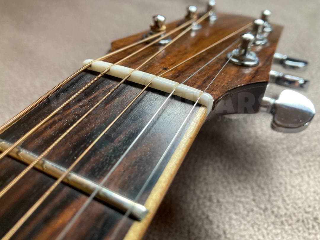 超希少ハンドメイド　MARC BENETEAU GUITAR