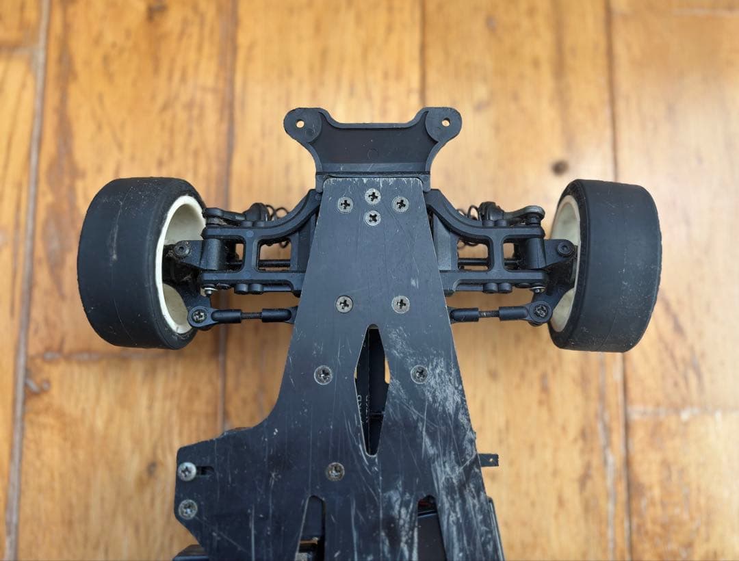 京商　KYOSHO SPIDER スパイダー TF-3 シャーシ