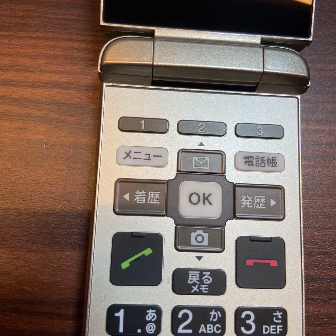 au KYOCERA KYF43SNA かんたんケータイ ガラケー 4654