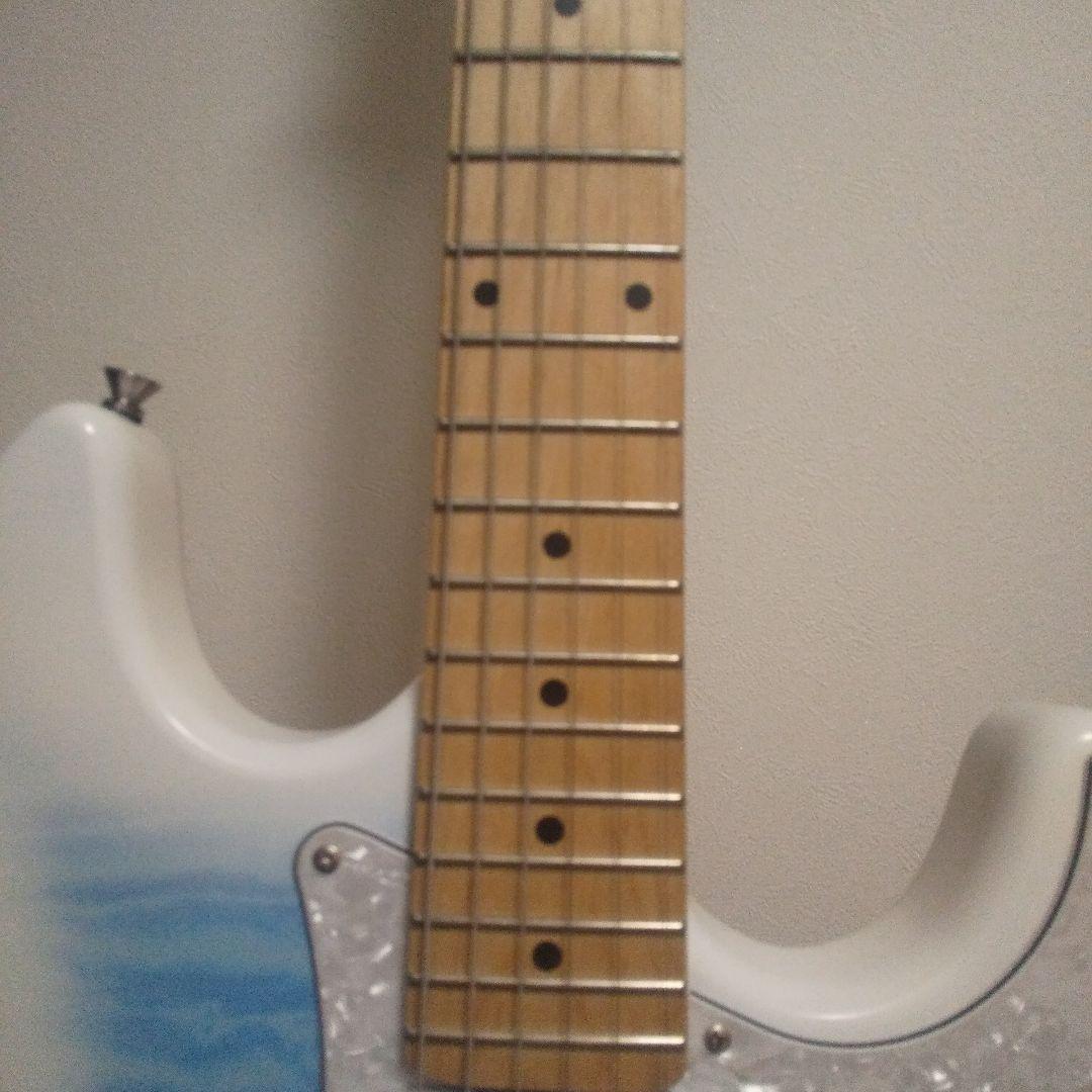 ロゴなし ノーブランド エレキギター　ストラトキャスター