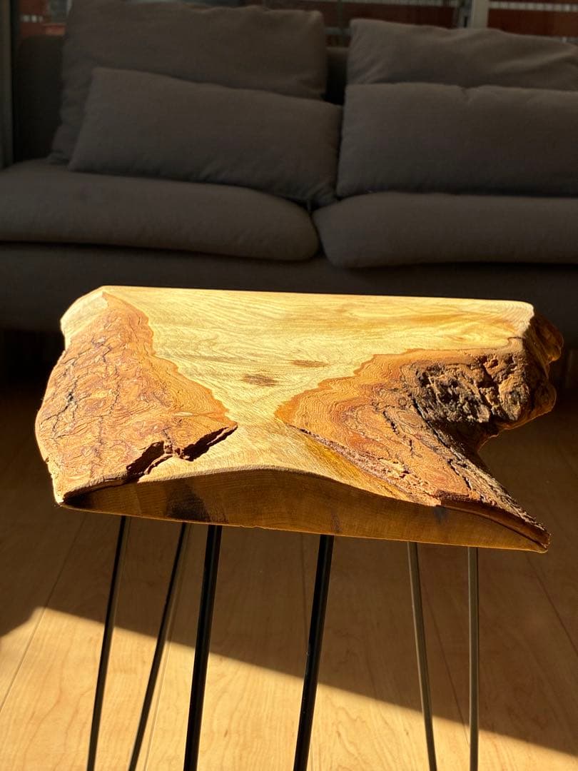 国産無垢天然一枚板サイドテーブル｜国産広葉樹 × ブラックアイアン｜一点もの