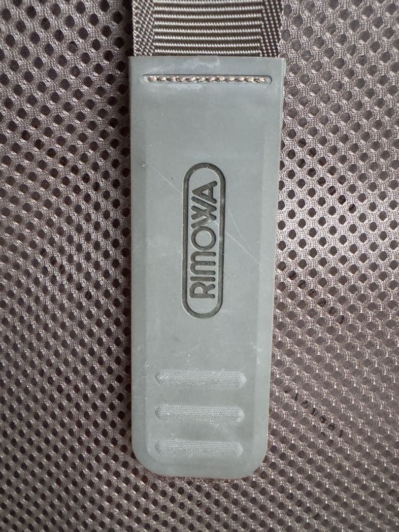 RIMOWA トパーズ チタニウム 34L 4輪 シャンパンゴールド