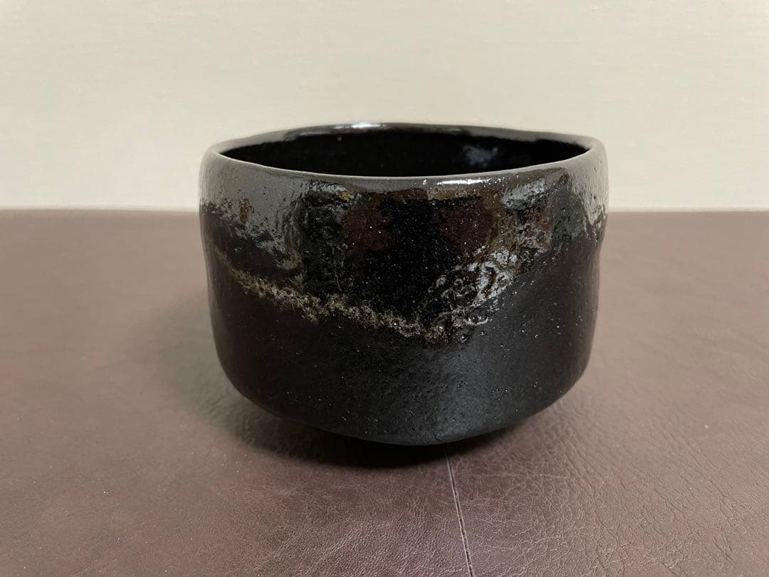 十代大樋長左衛門　黒茶盌　共箱　共布　栞　茶碗　大樋焼　楽焼　茶道具