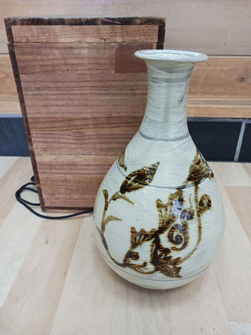 韓国人間国宝　【池順鐸】　双魚文　 徳利　 花瓶　 花器　酒器　 在銘　共箱