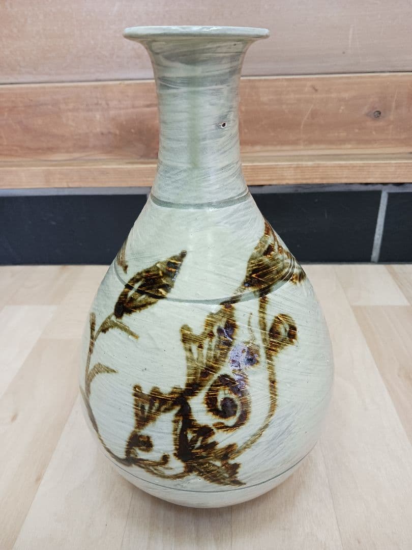 韓国人間国宝　【池順鐸】　双魚文　 徳利　 花瓶　 花器　酒器　 在銘　共箱