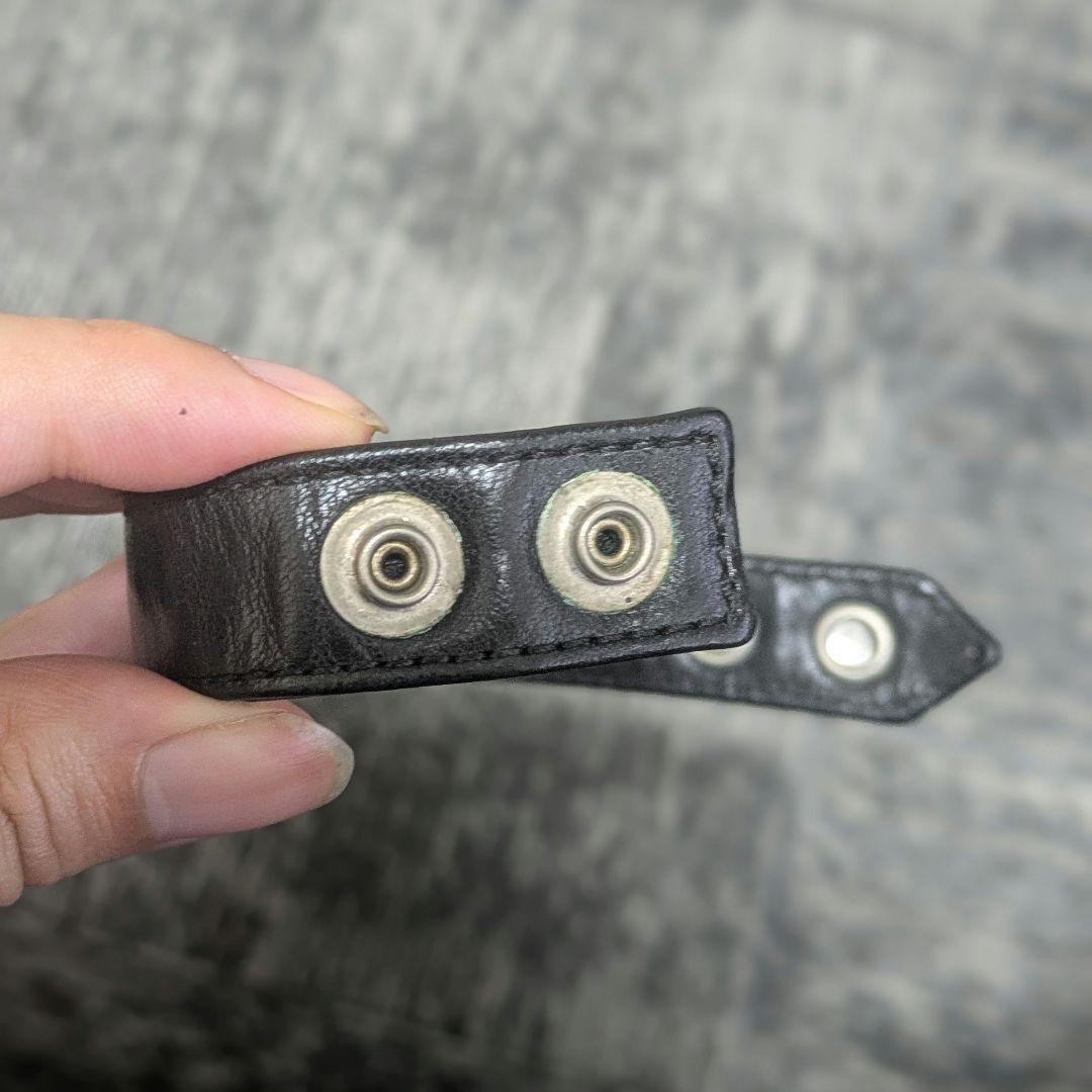 クロムハーツ CHROME HEARTS 3ボタン レザー ブレスレット