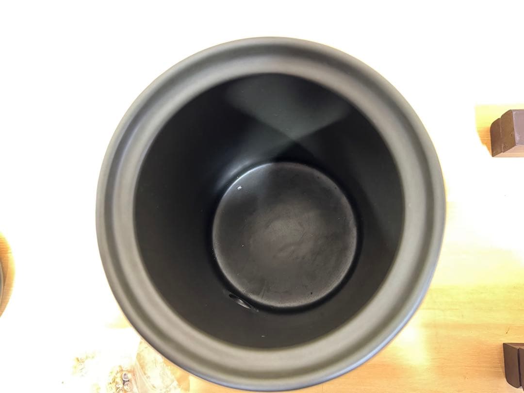 【未使用】遠赤外線 2L 焼酎サーバー　陶器製 木製台座・真鍮コック付き