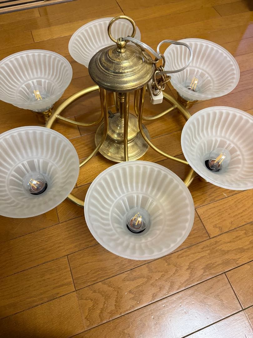 ち*こ様 アンティークシャンデリア 5灯 ゴールド・ホワイト