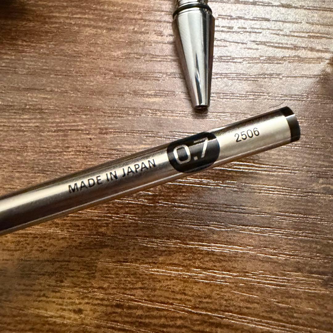 極美品 パイロット 油性ボールペン ライズ 細字0.7mm スターライトブラック