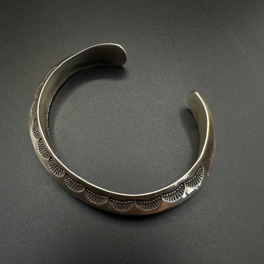 Navajo Lyle Secatero スタンプワーク トライアングルバングル