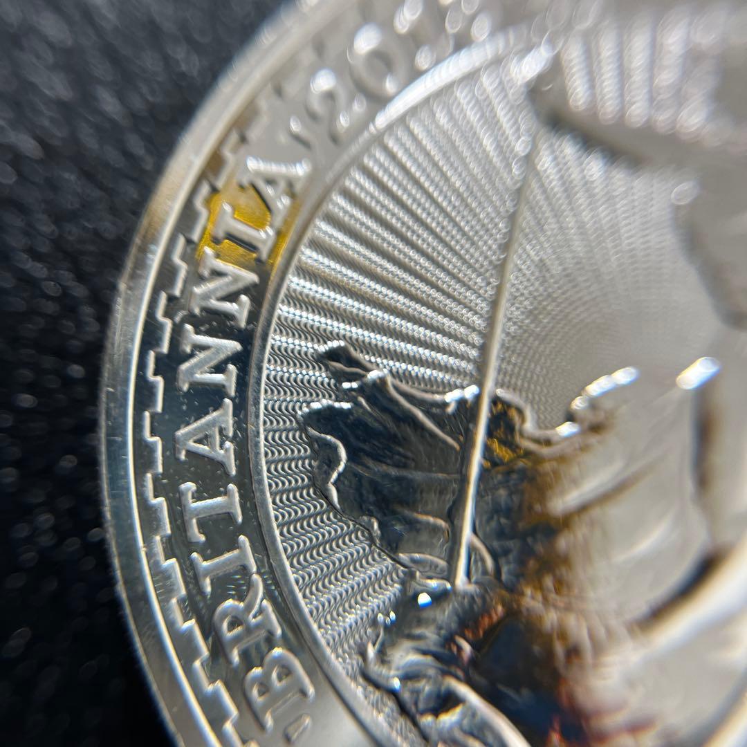 【純銀】2018年エリザベス2世ブリタニア　2ポンド銀貨　英国