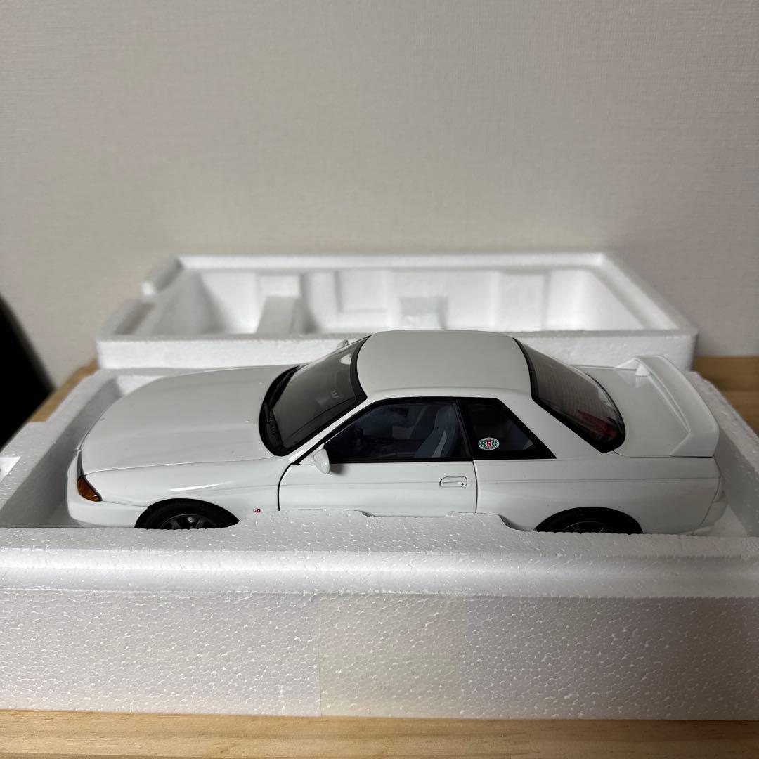 Autoart 1/18 日産 スカイライン GT-R R32 N1