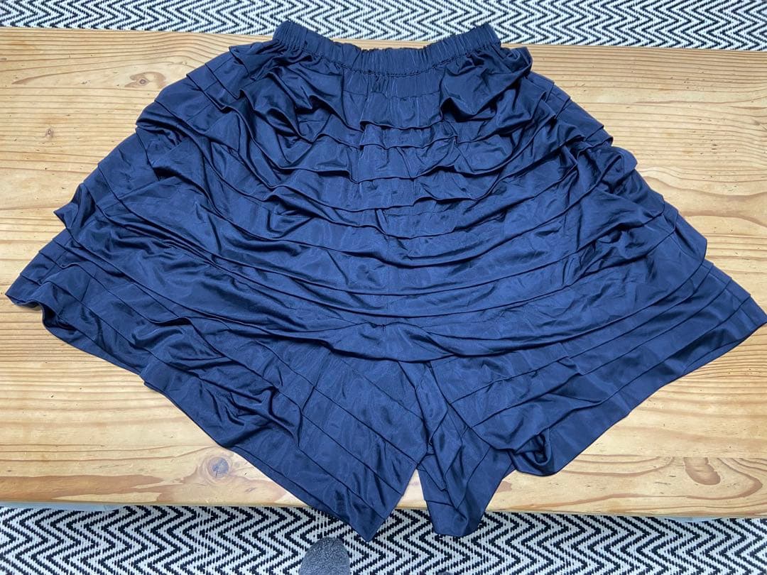 COMME des GARCONS コムコム　ティアードフリルサルエルパンツ