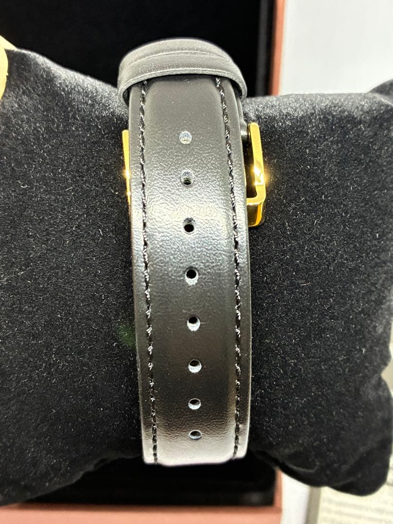 メイドインアビス　腕時計　INDEPENDENT コラボウオッチ アビスモデル