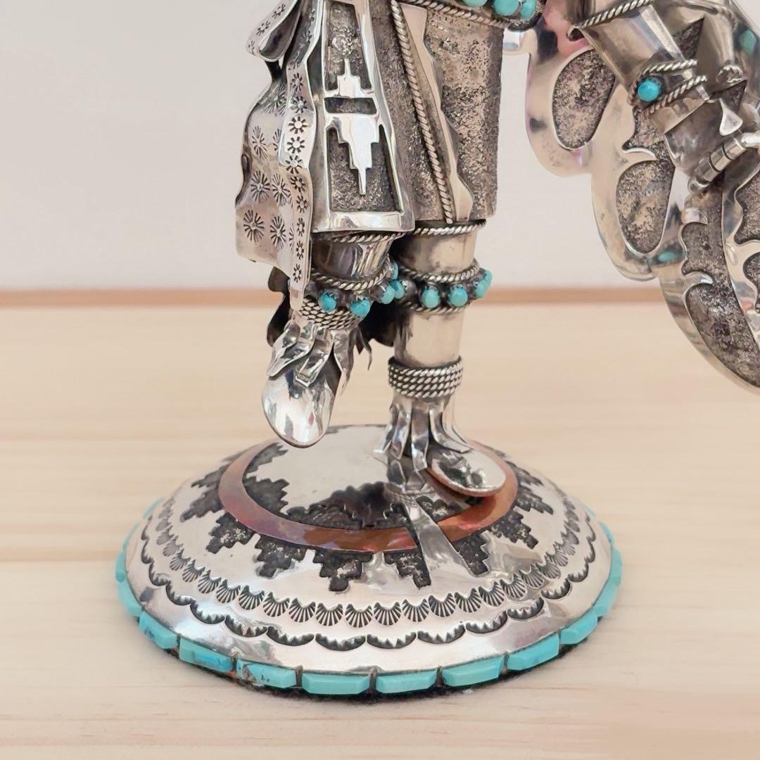 ナバホ族 スターリングシルバー カチナ イーグルダンサー シルバーターコイズ彫刻