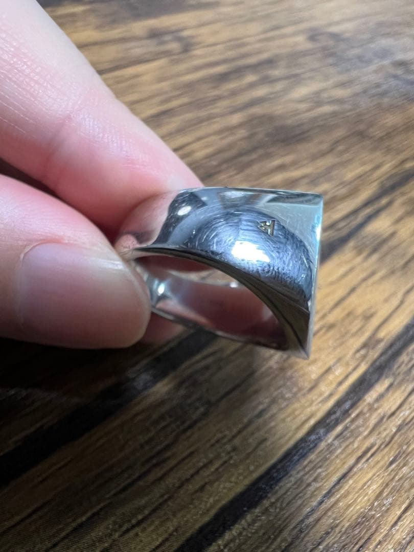 アクセサリー TOM WOOD CUSHION SATIN RING g60