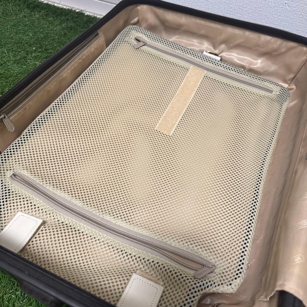 u*n様 RIMOWA ブラウン キャリーケース 機内持ち可能サイズ