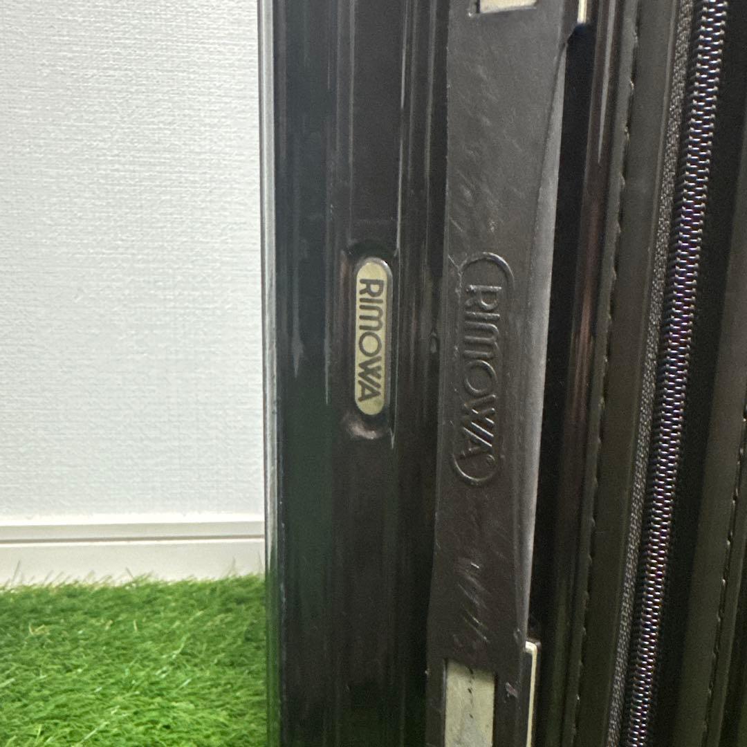 u*n様 RIMOWA ブラウン キャリーケース 機内持ち可能サイズ