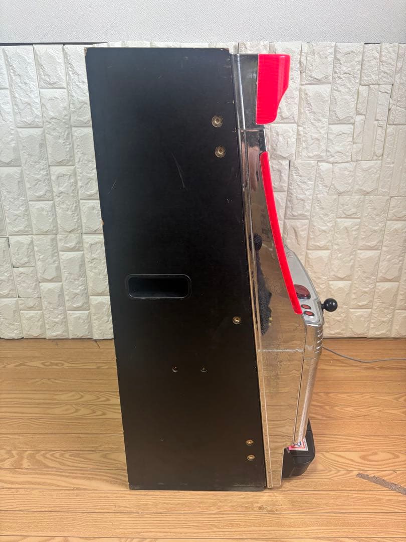 【送料込み】パチスロ リオデカーニバル 4号機 不要装置付き　実機