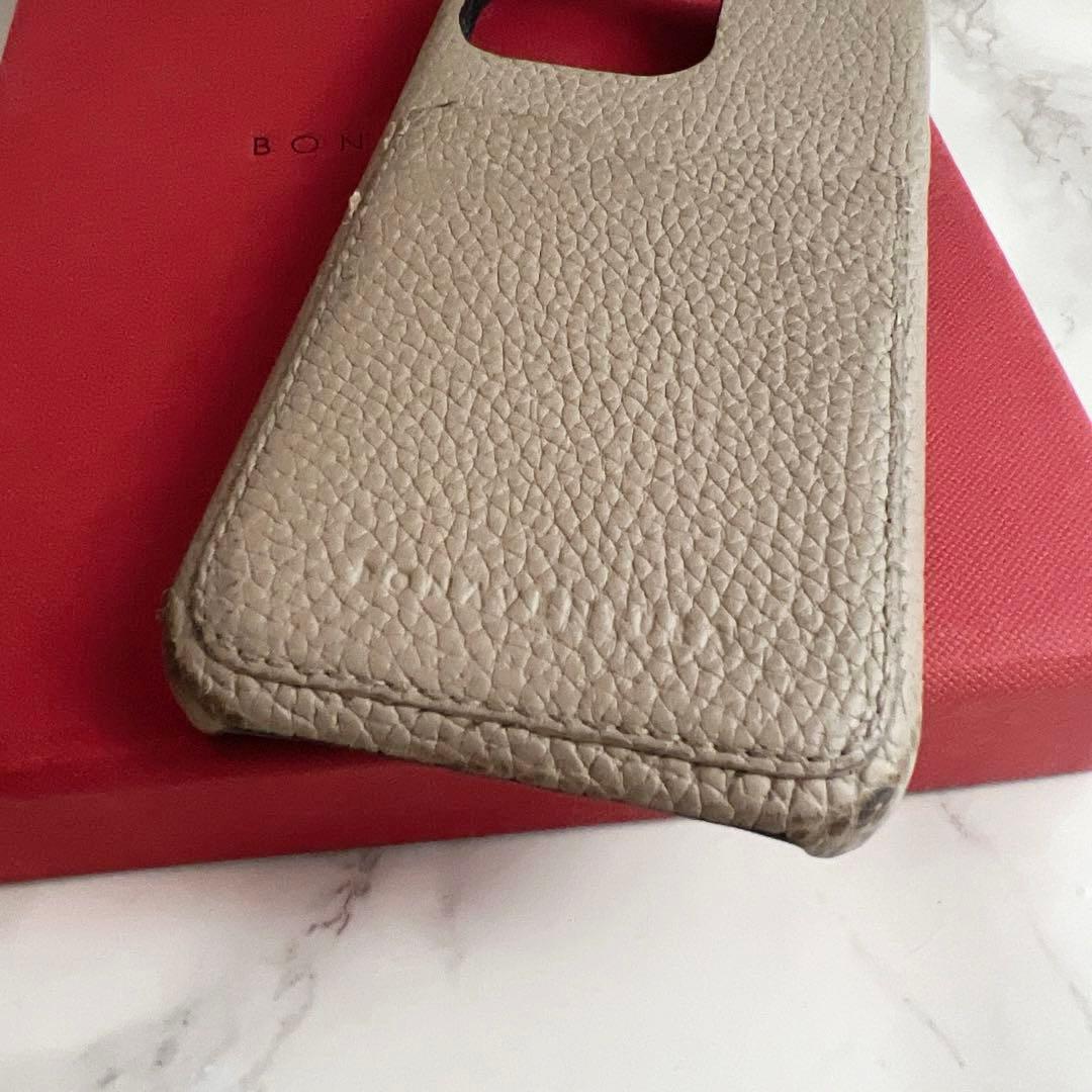 ① ボナベンチュラ　iPhone13Pro グレージュ