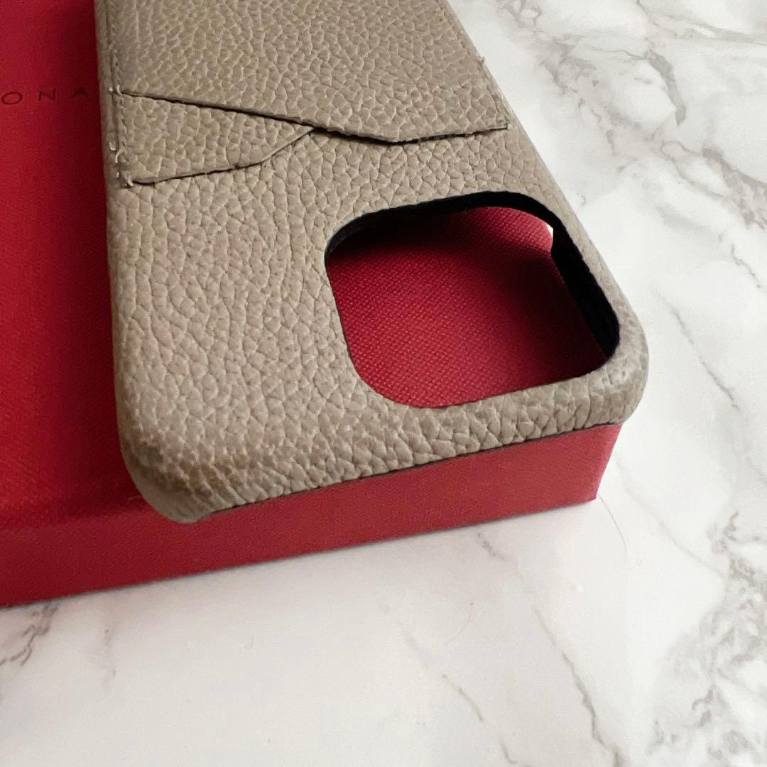 ① ボナベンチュラ　iPhone13Pro グレージュ